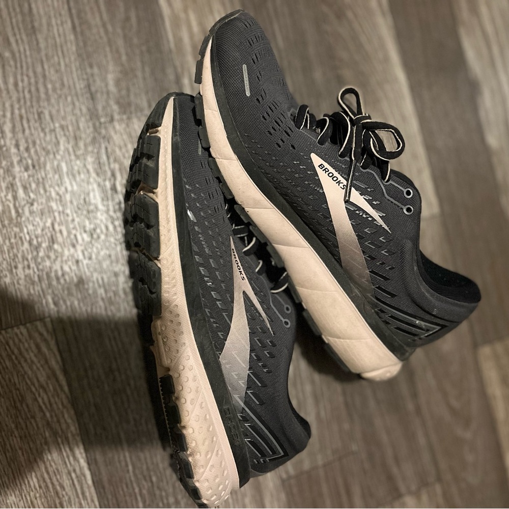 Brooks Black and pink Athletic Shoes.  Like new.  Worn twice.